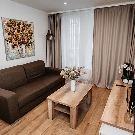 Ah Povazska Iv Apartman Kassa