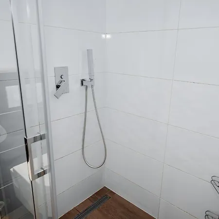 Ah Povazska Iv * Kassa