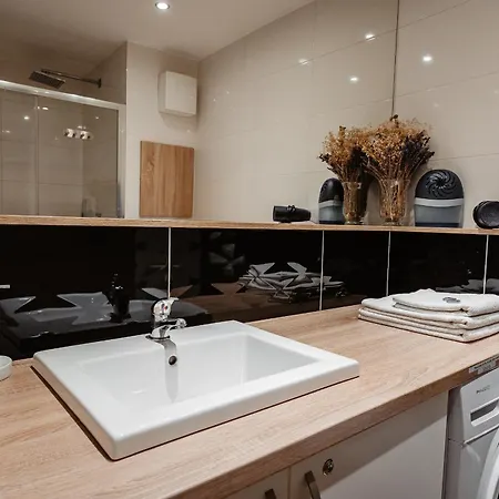 Ah Povazska Iv * Kassa