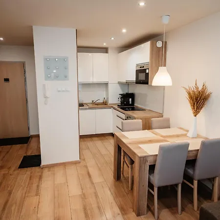 Apartman Ah Povazska Iv *